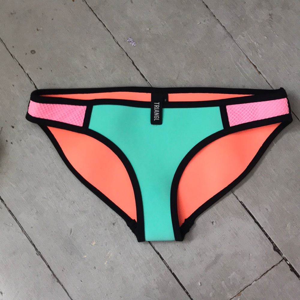 TRIANGL swim bottoms